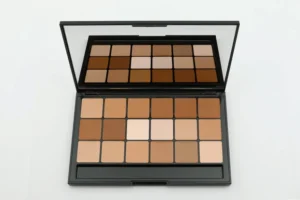 RCMA - Vincent Kehoe - 18 Part Foundation/Concealer palette - #11